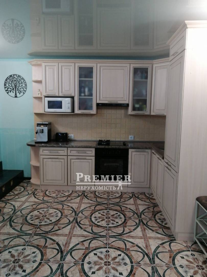 Продается 2-комнатная квартира, Студенческая ул., Молодёжное изображение 1