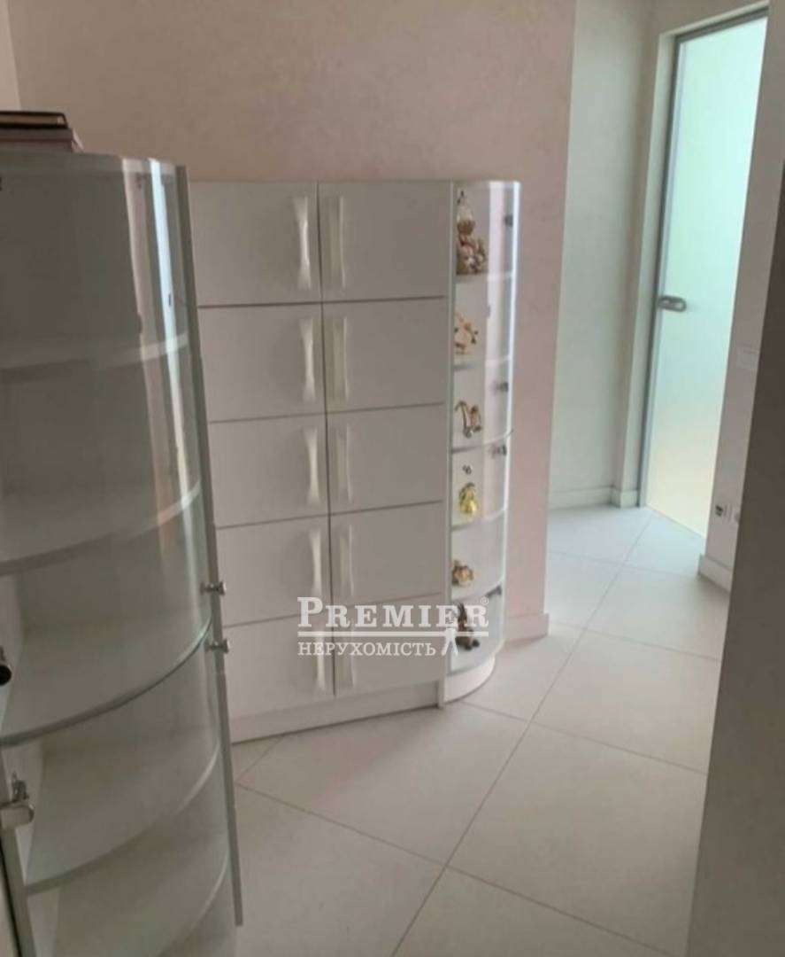 Продается 4-комнатная квартира, Литературная ул., г.Одесса изображение 9