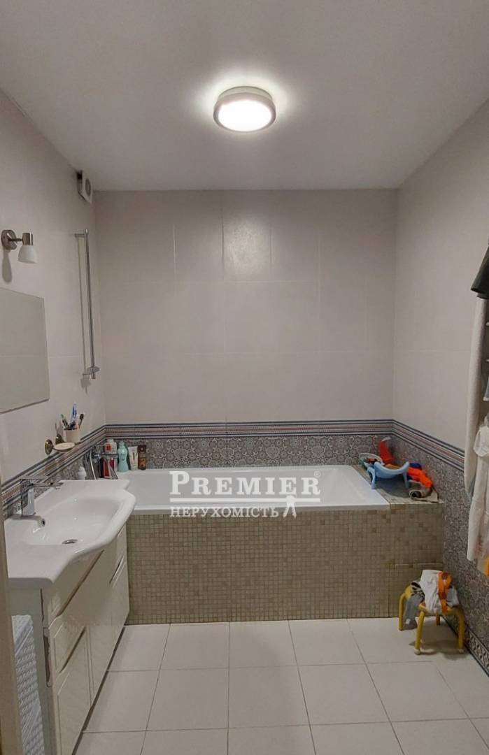 Продается 3-комнатная квартира, Дюковская ул. , г.Одесса изображение 3