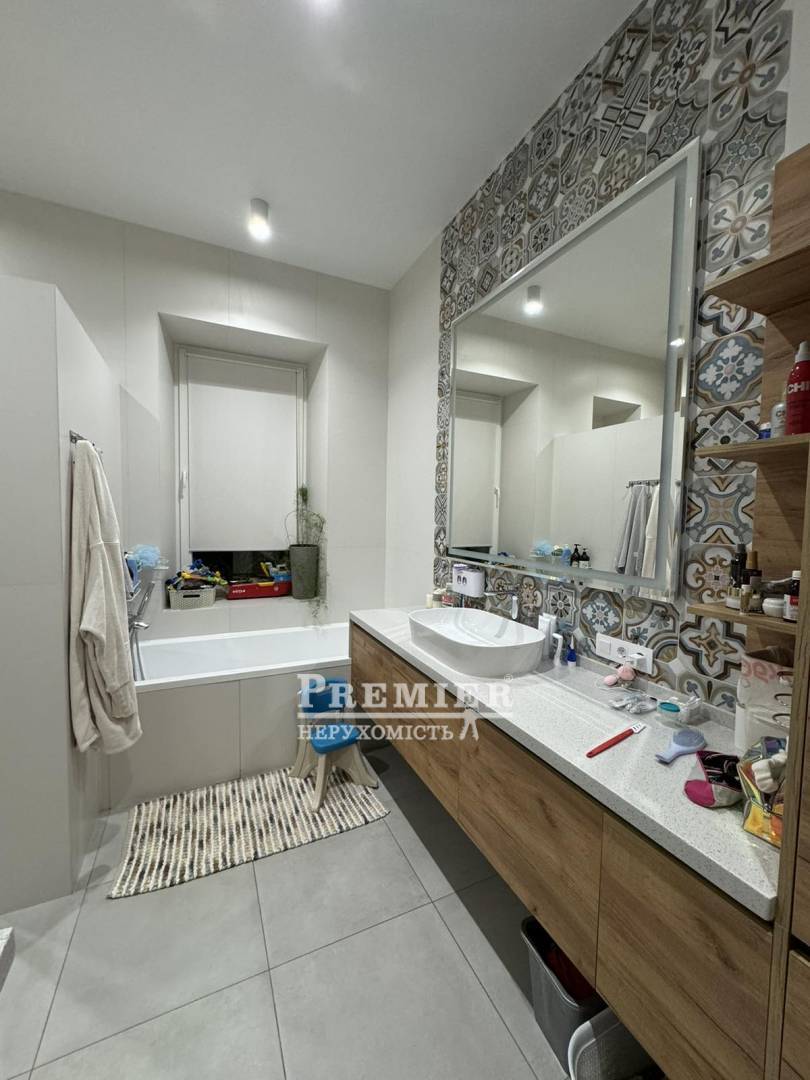 Продается 3-комнатная квартира, Базарная ул. , г.Одесса изображение 2