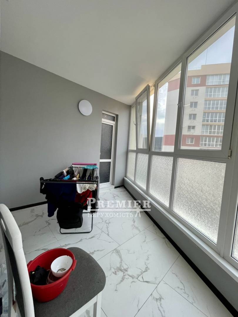 Продається 3кімнатна квартира, Будівельників вул., пгт. Таїрове изображение 3