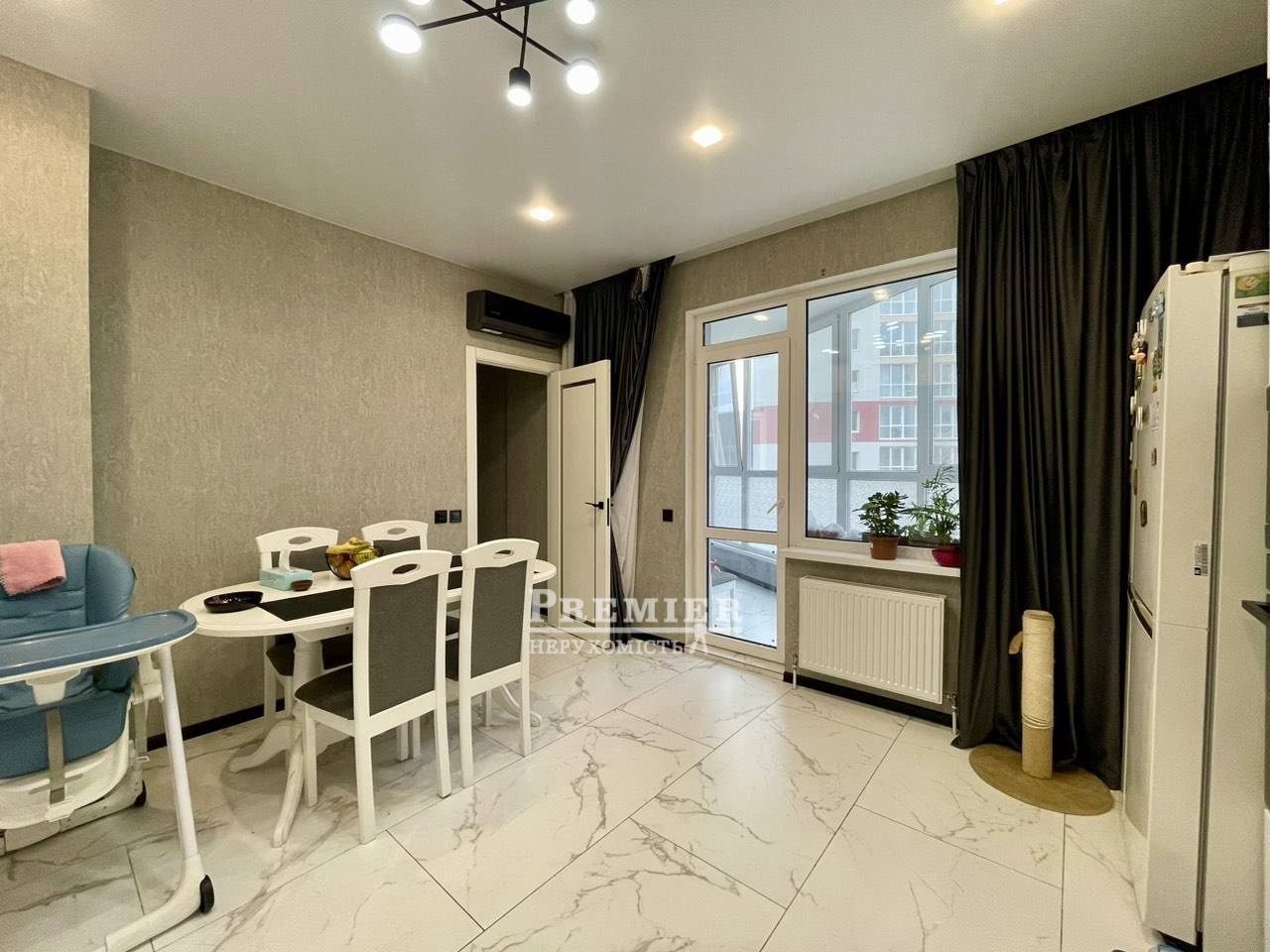 Продається 3кімнатна квартира, Будівельників вул., пгт. Таїрове изображение 5