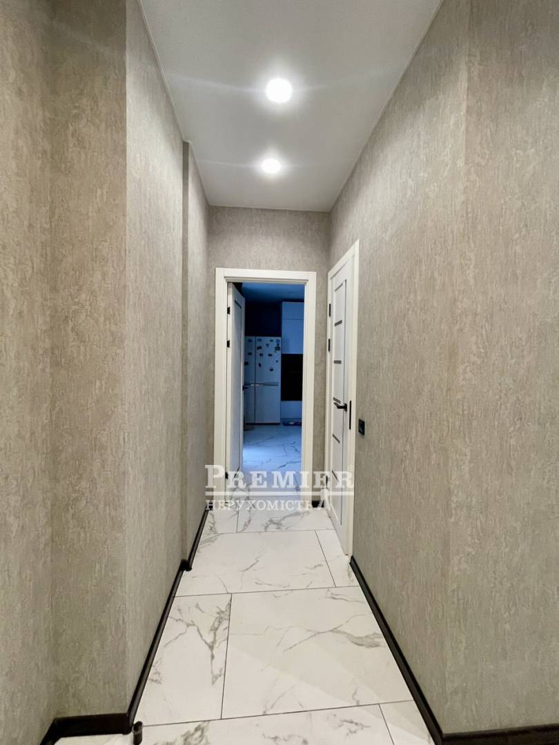 Продається 3кімнатна квартира, Будівельників вул., пгт. Таїрове изображение 8