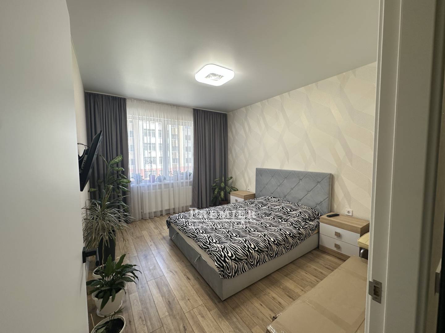 Продається 1-комн. квартира в новобудові, Будівельників вул., пгт. Таїрове изображение 3