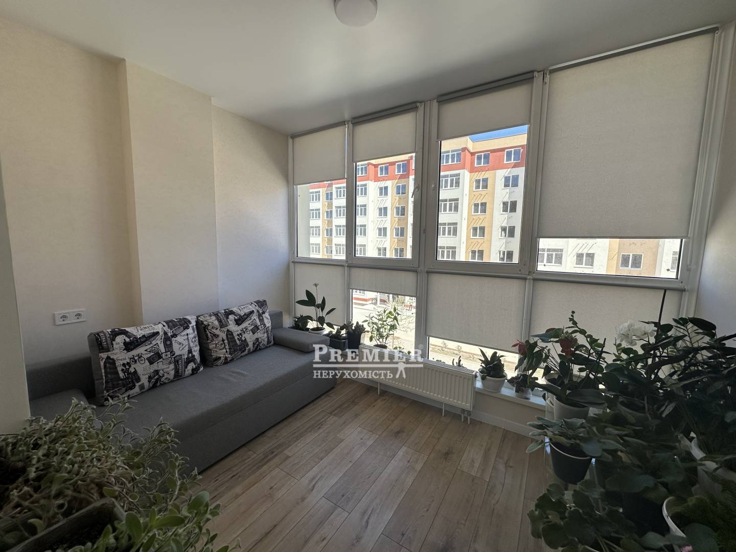 Продається 1-комн. квартира в новобудові, Будівельників вул., пгт. Таїрове изображение 5