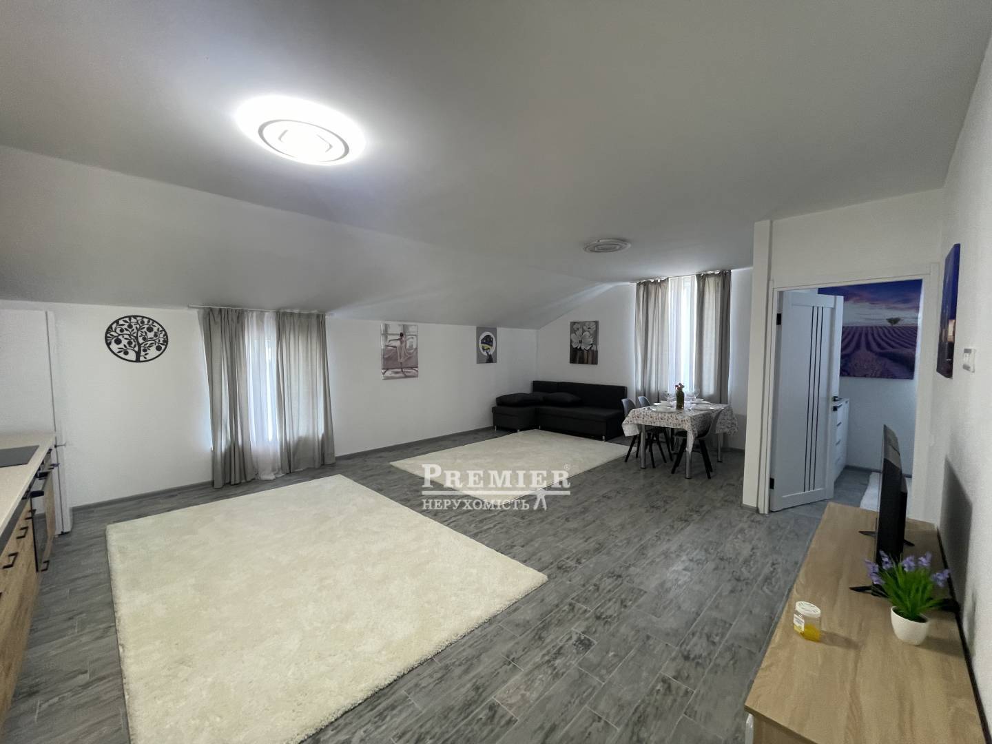 Продается 2-комнатная квартира, Вишневая ул., Фонтанка изображение 1