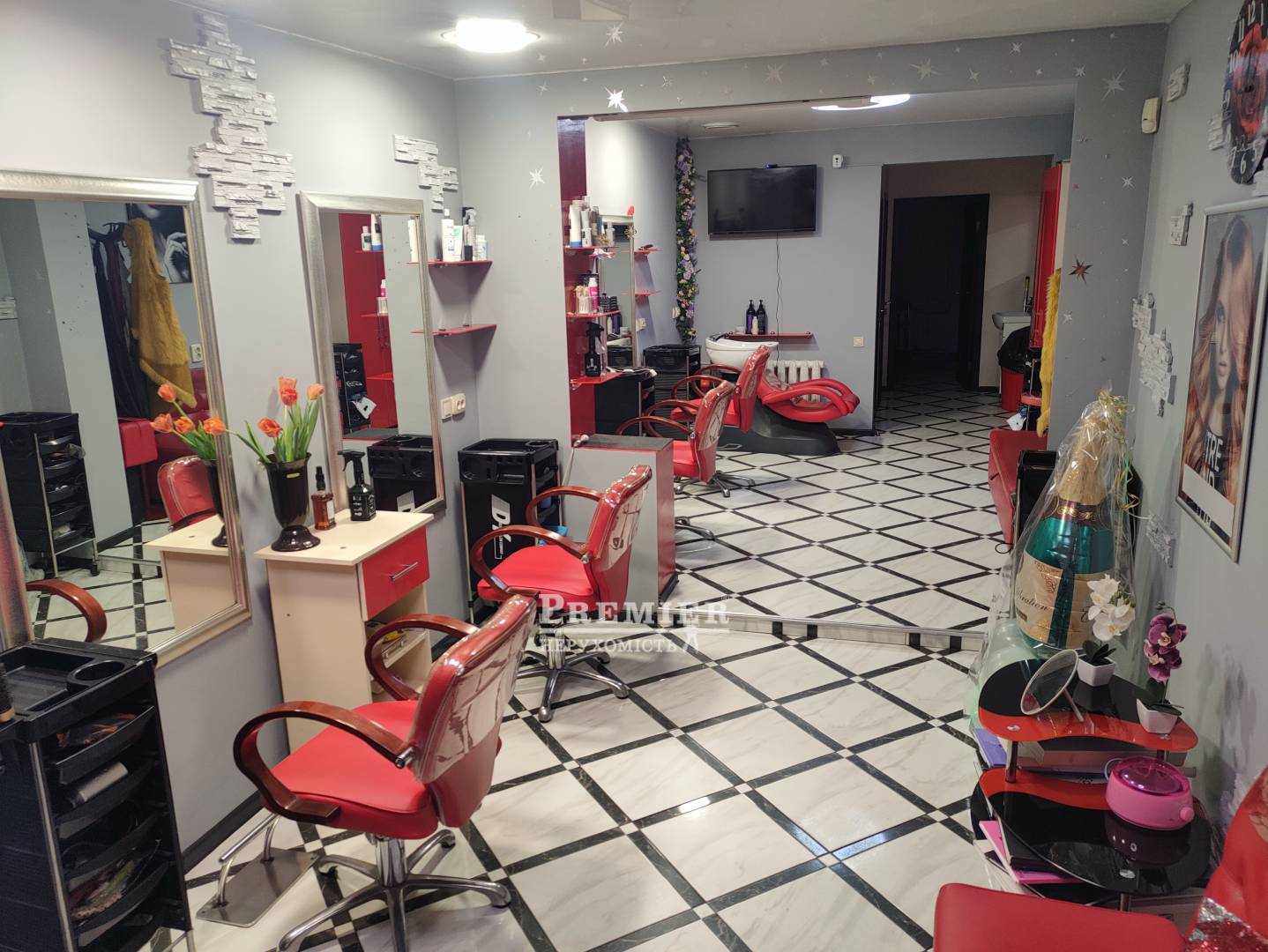 Продается Салон красоты (парикмахерская), Королева Академика ул., г.Одесса изображение 1