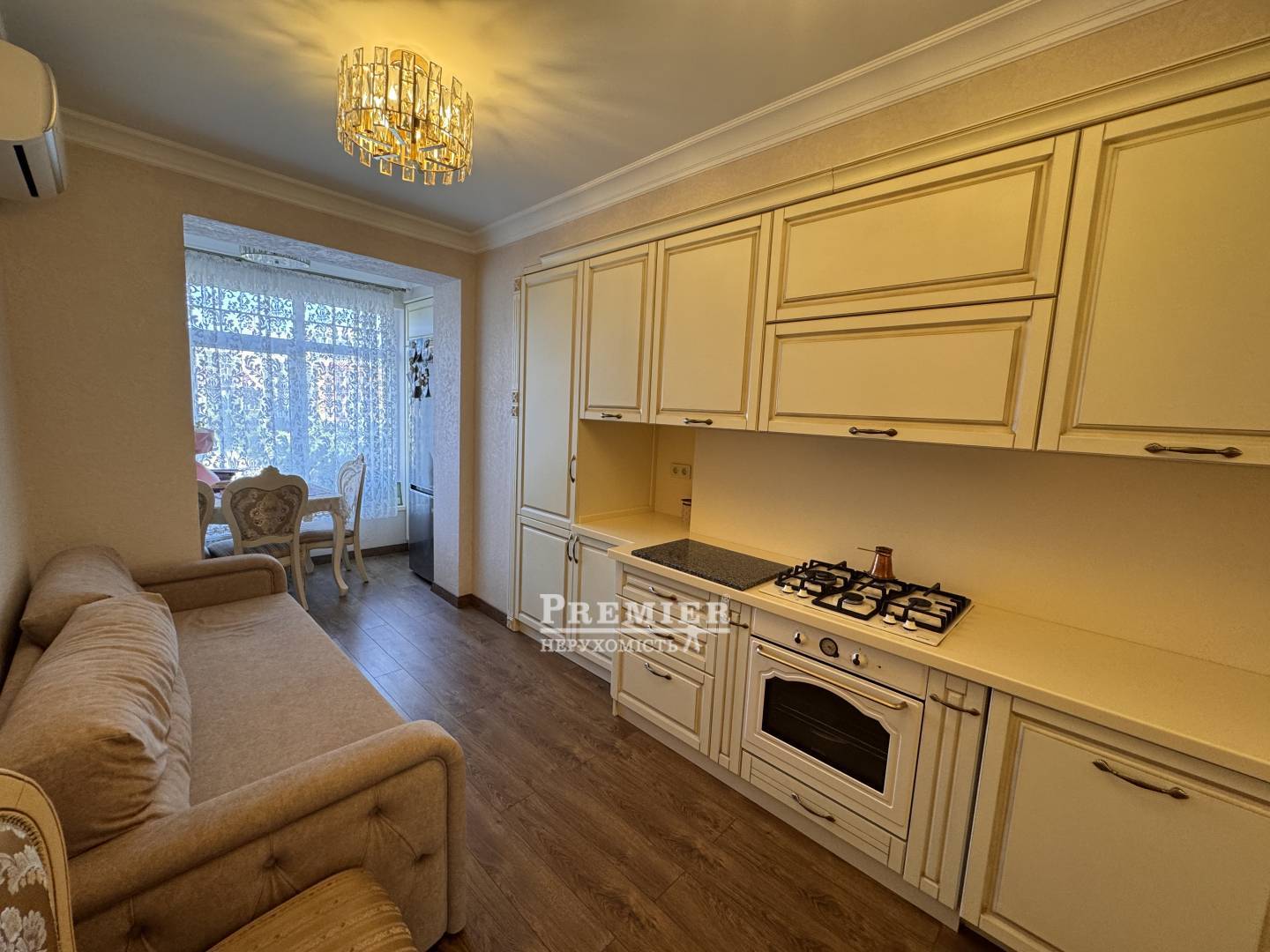 Продається 1кімнатна квартира, Софіївська вул. (Англійська будинок-4), м.Одеса изображение 1