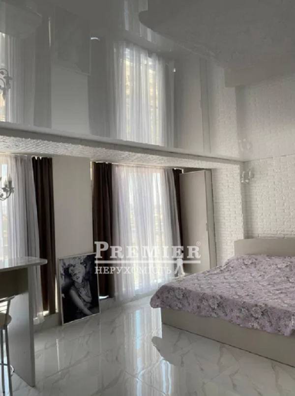 Продается 1-комнатная квартира, Литературная ул., г.Одесса изображение 1