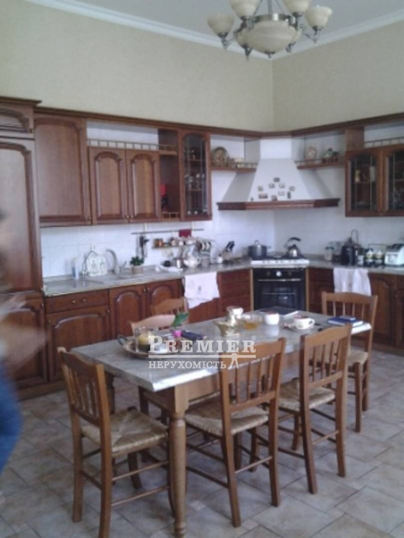 Продается 6-комнатная квартира, Отрадная ул., г.Одесса изображение 1