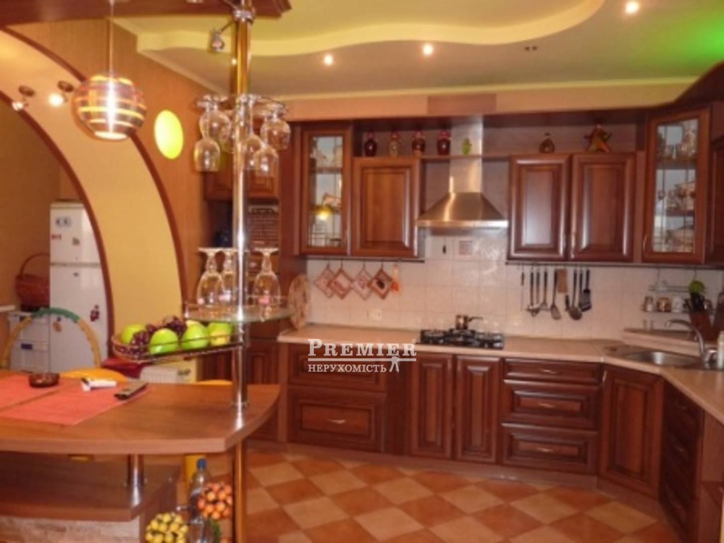 Продается 3-комнатная квартира, Тополевая ул., г.Одесса изображение 1