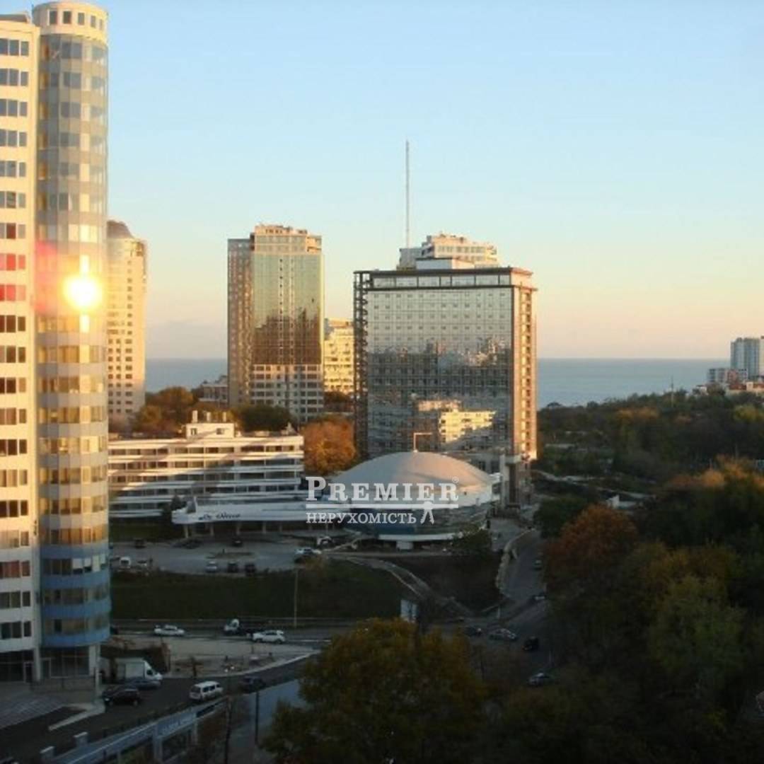 Продается 4-комнатная квартира, Генуэзская ул. , г.Одесса изображение 2