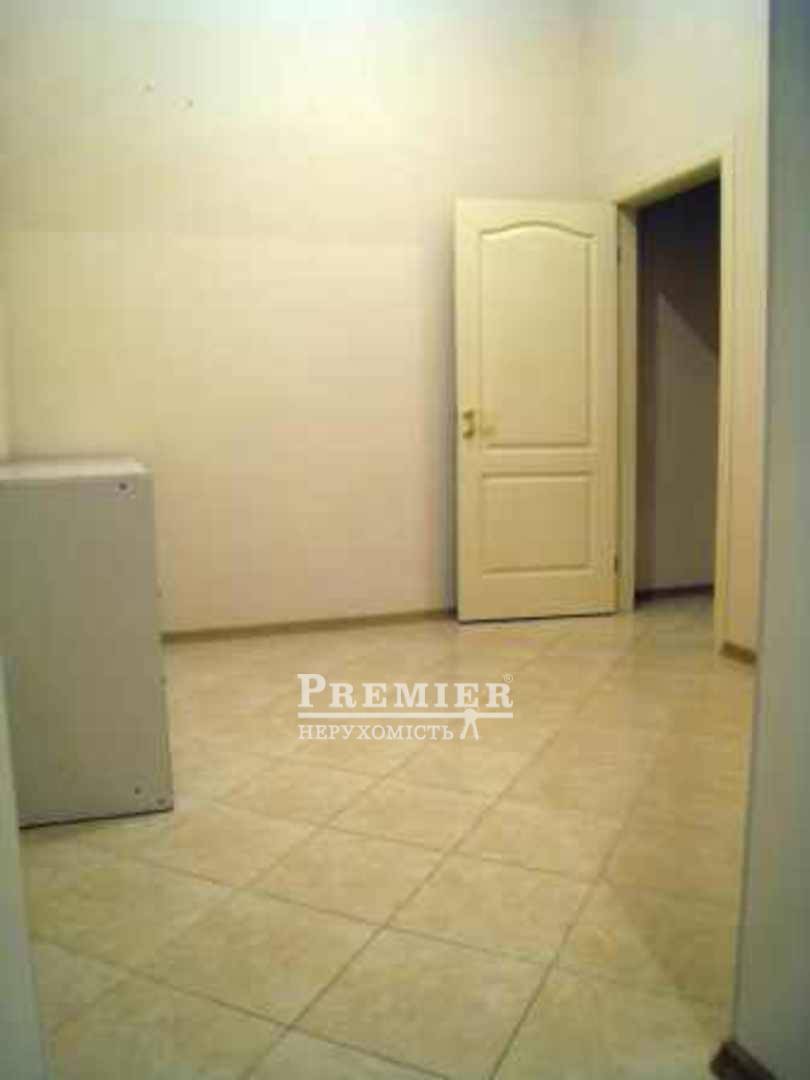 Продается 3-комнатная квартира, Большая Арнаутская ул., г.Одесса изображение 2