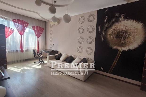 Фото об'єкта