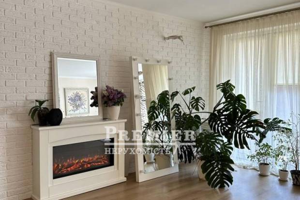 Фото об'єкта